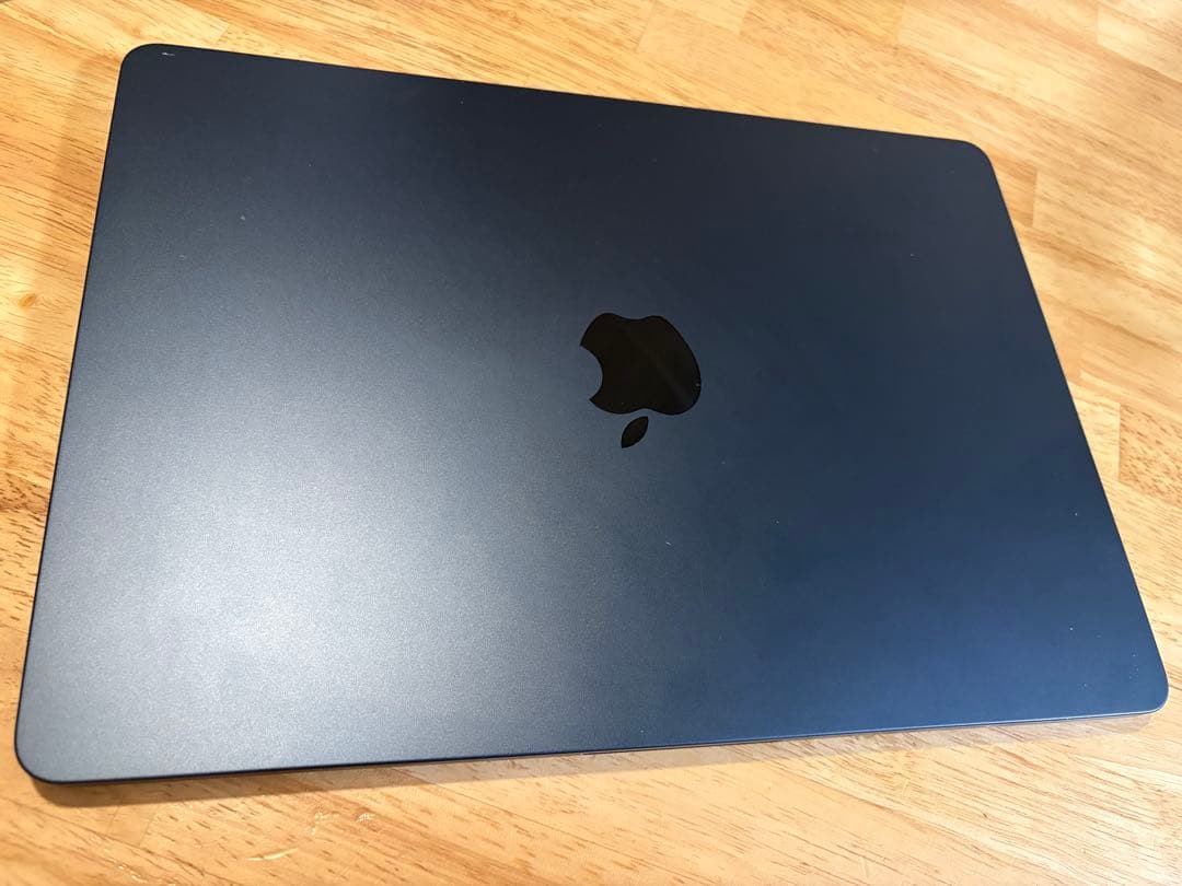 MacBook Air M3 13インチ / バッテリー96%
