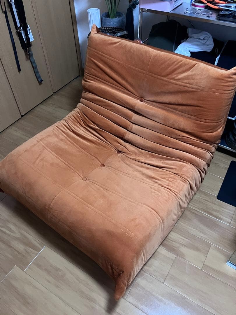 リーンロゼ　トーゴ風　リプロダクト品　オレンジ　一人掛けソファ　インテリア