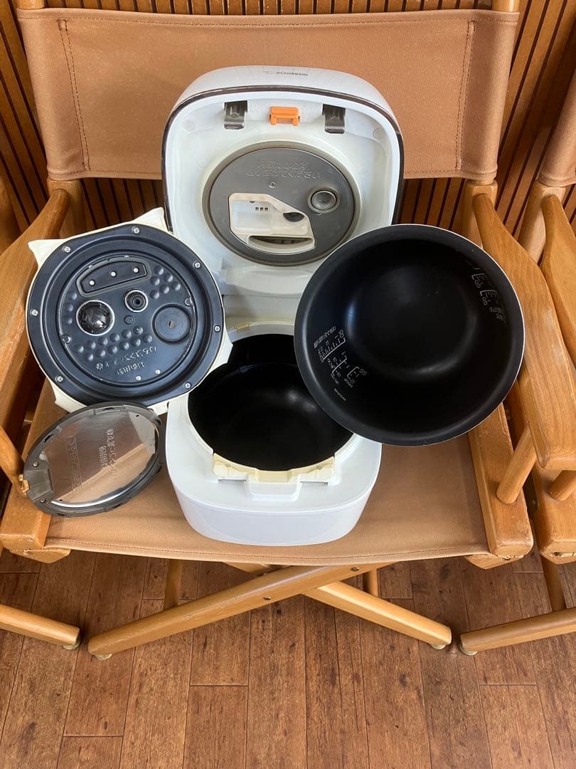 象印圧力IH炊飯器5.5号炊き　極め炊き2019年製美品すぐ発送可能です。