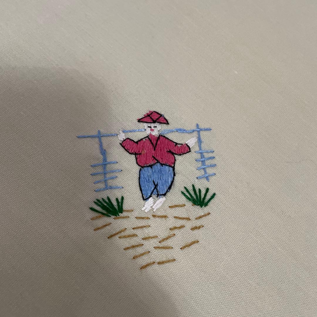 レア　ベトナム　美しい手刺繍　テーブルクロス＆ナプキン　7点　大判　未使用品