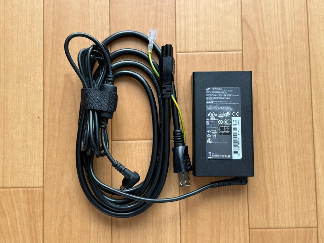 公式バッテリー交換済み｜ DAIV R4 i7/32G/1TB/3050