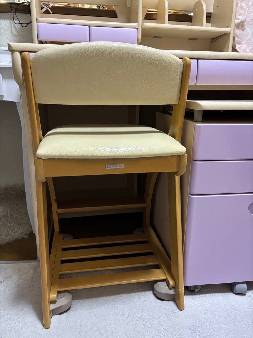 コイズミ　学習机　LEDデスクライト付き　パープル　横浜市内配送無料