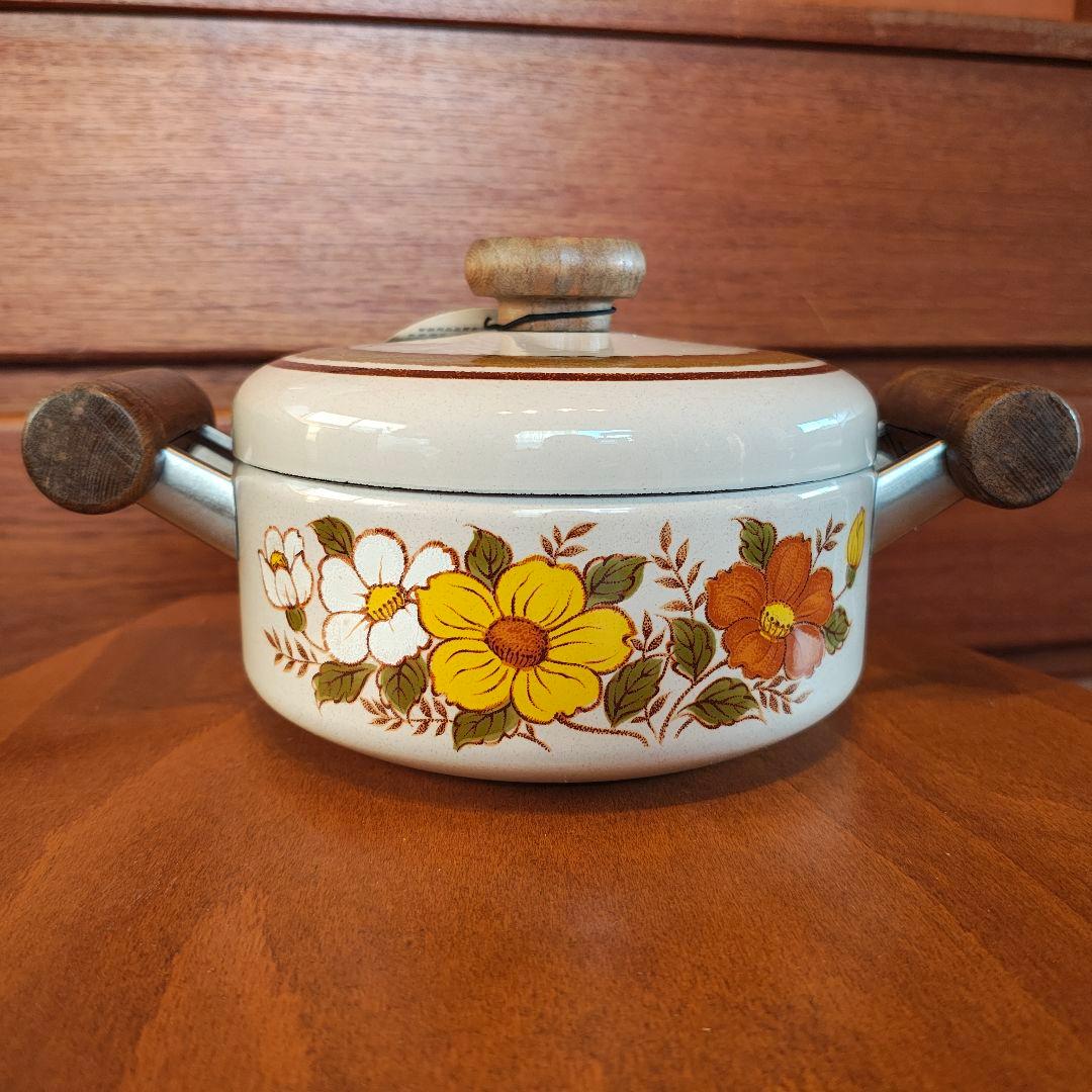新品未使用 箱入り EJIRY 江尻 両手鍋 ケトル Round Deluセット