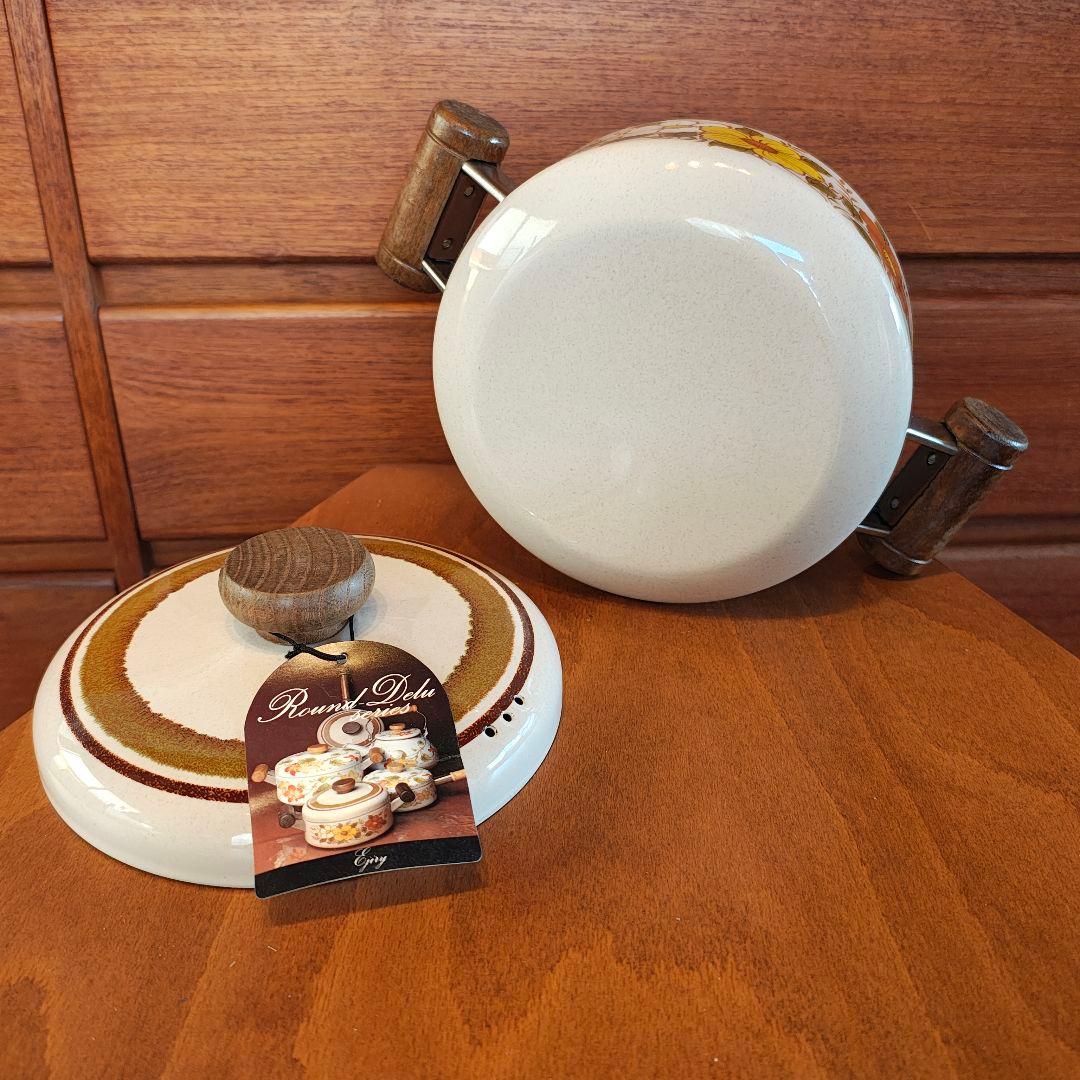 新品未使用 箱入り EJIRY 江尻 両手鍋 ケトル Round Deluセット