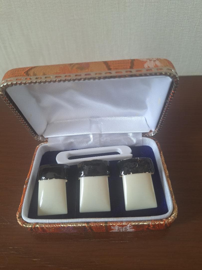 琴柱入れ　琴爪ケース　天然琴爪　琴爪ばさみ　セット