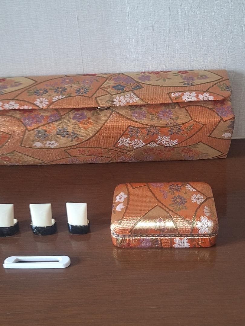 琴柱入れ　琴爪ケース　天然琴爪　琴爪ばさみ　セット