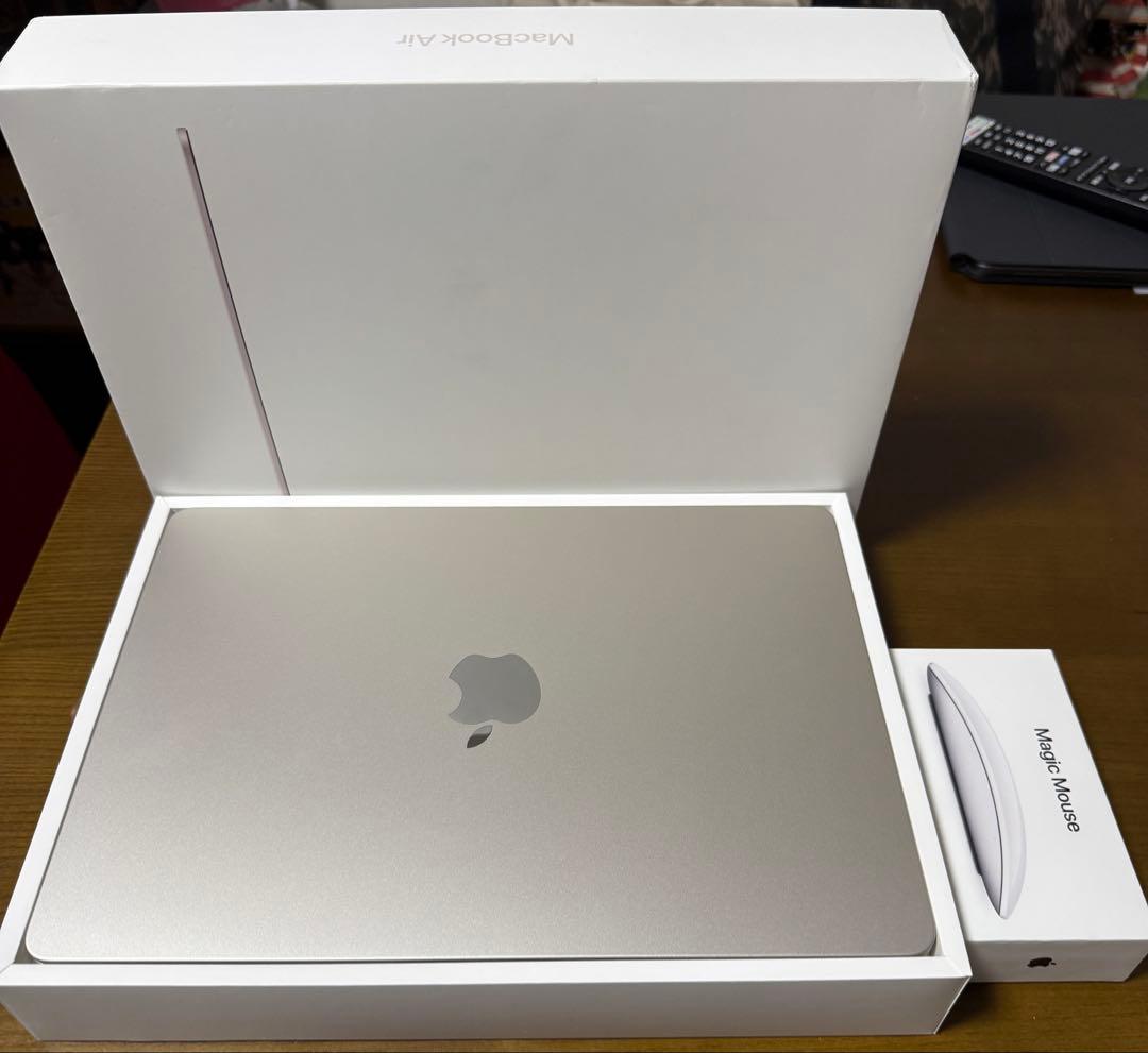 Apple MacBook Air M2スターライト