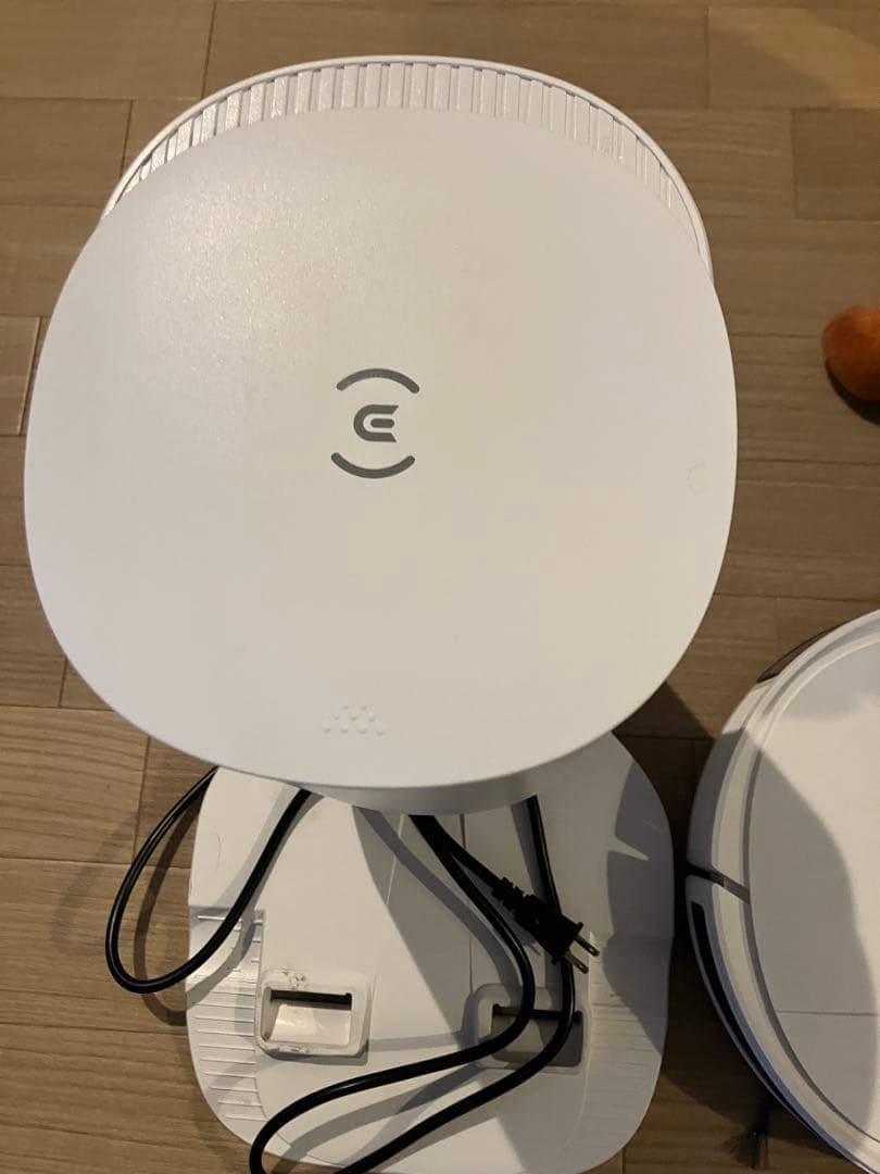 ECOVACS DEEBOTロボット掃除機本体 ホワイト ダストボックス付き