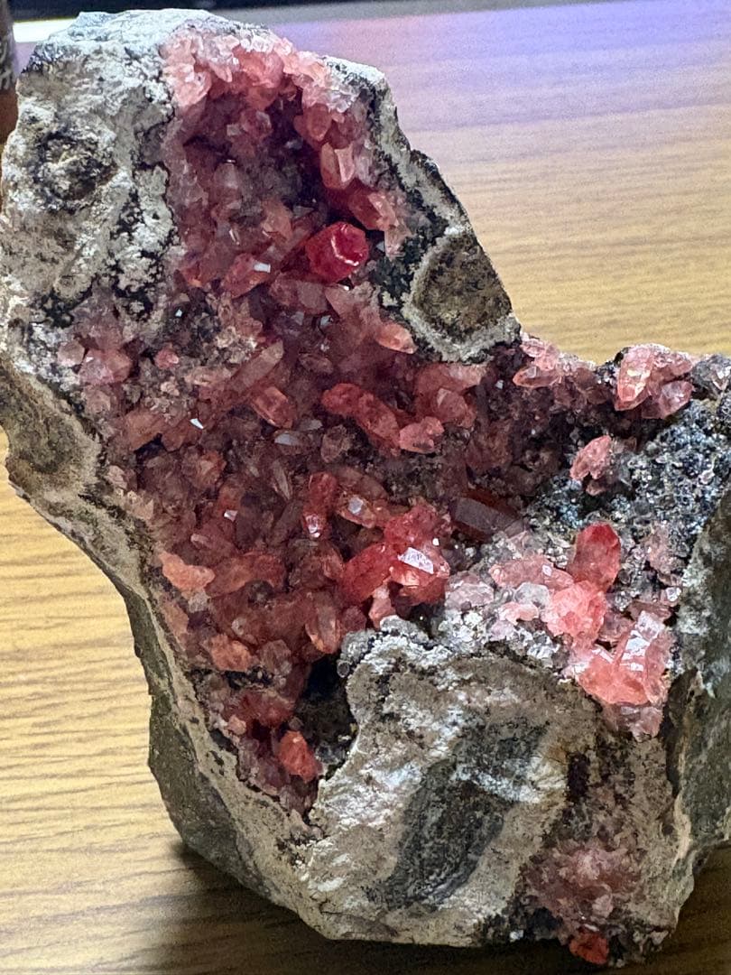 ロードクロサイト　インカローズ　クラスター結晶 約10cm