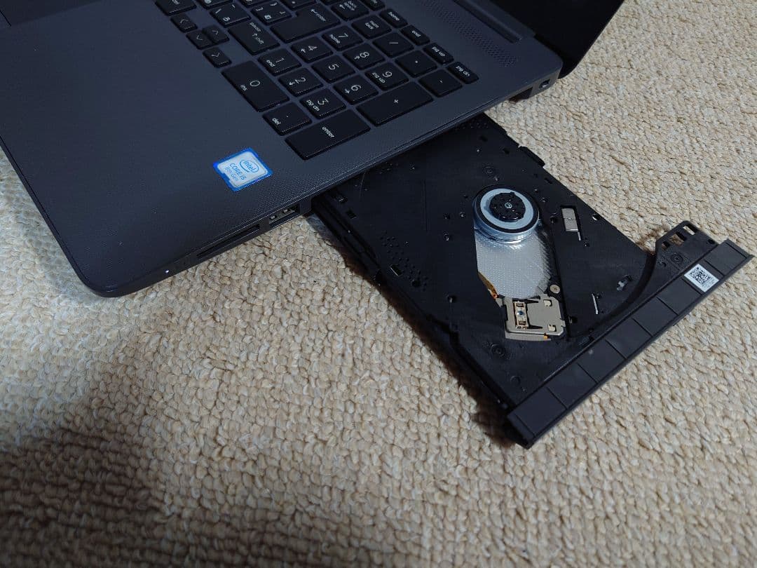 HP ノートパソコン Core i5第8世代。15.6イ ンチ。