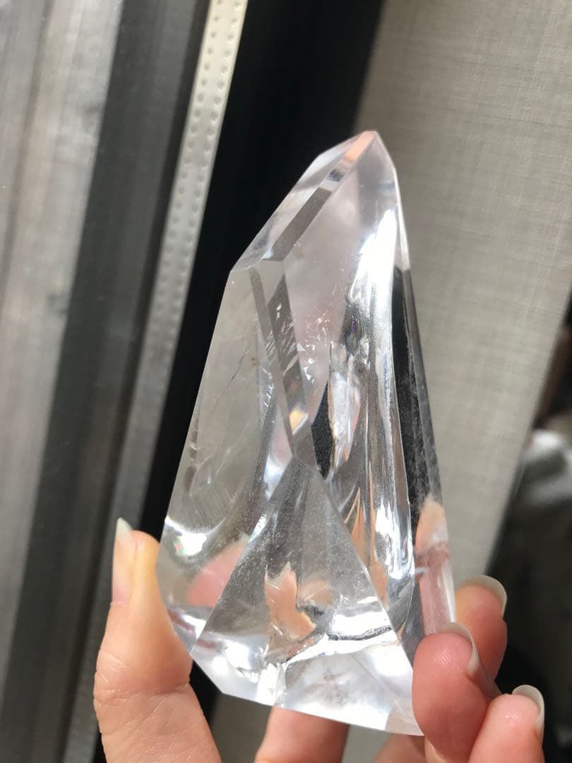 ☘️❤︎虹入り❤︎高透明 水晶（クリアクォーツ）フリーフォーム 天然石