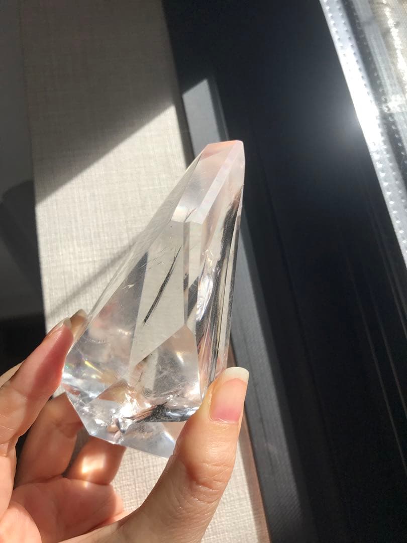 ☘️❤︎虹入り❤︎高透明 水晶（クリアクォーツ）フリーフォーム 天然石