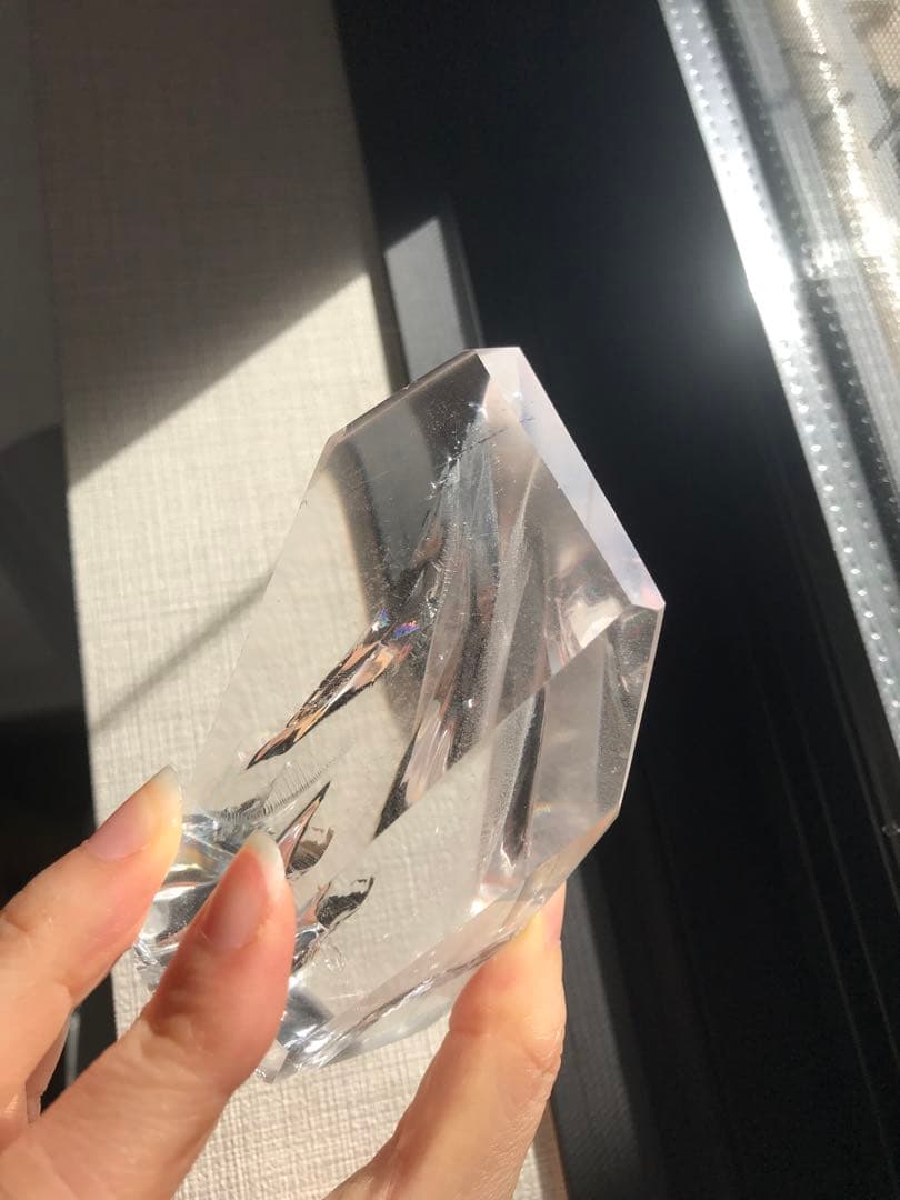 ☘️❤︎虹入り❤︎高透明 水晶（クリアクォーツ）フリーフォーム 天然石
