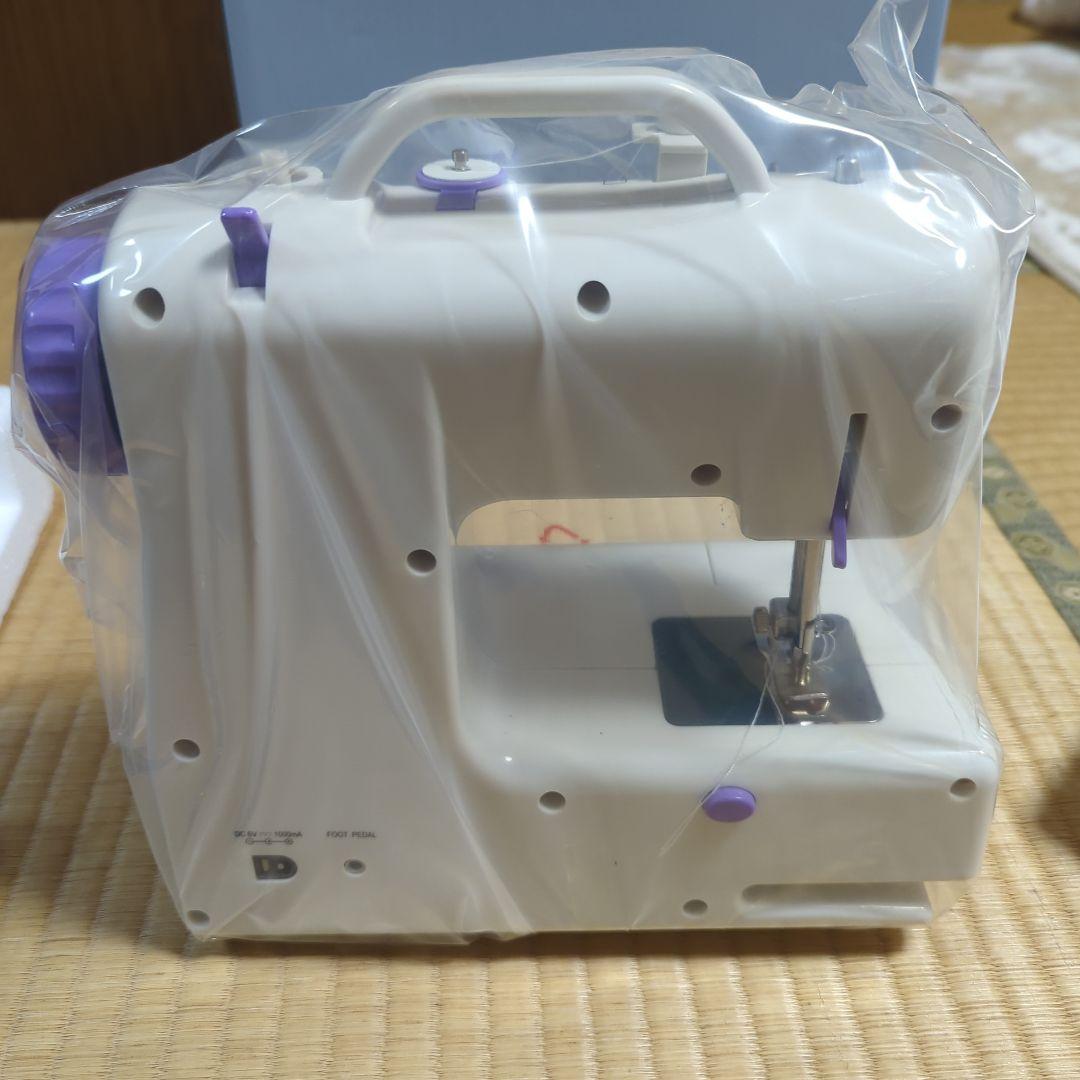 コンパクトミシン　ソーイングセット付