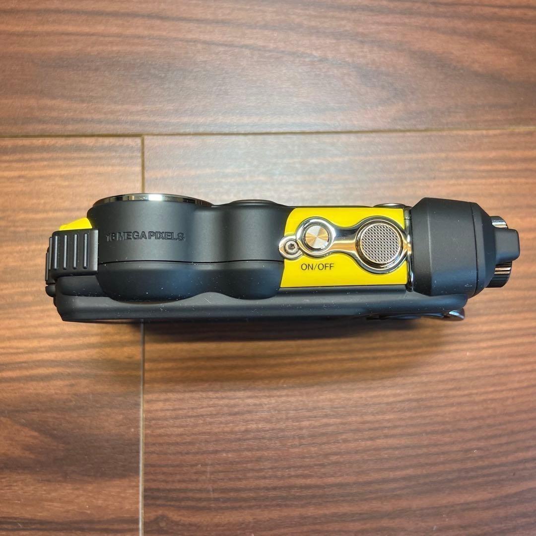 FUJI FILM FinePix XP200 デジカメ ほぼ新品 4279