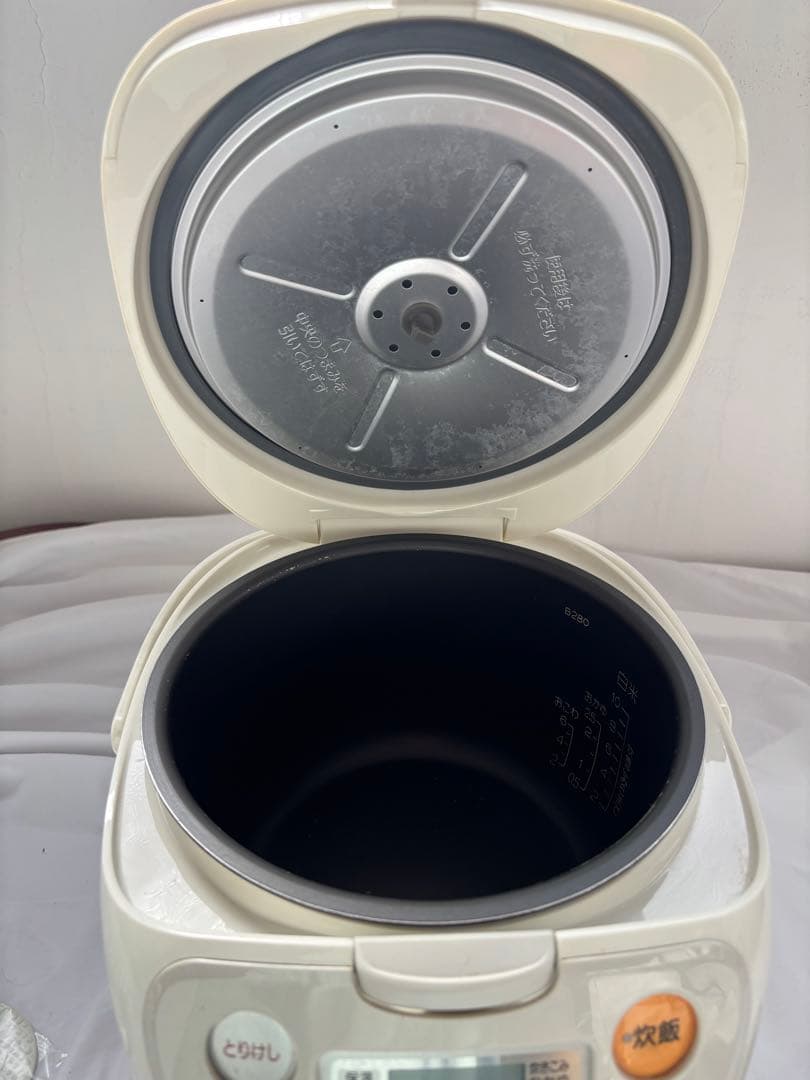 象印 マイコン炊飯ジャー極め炊き NS-WF18-WB 1升炊