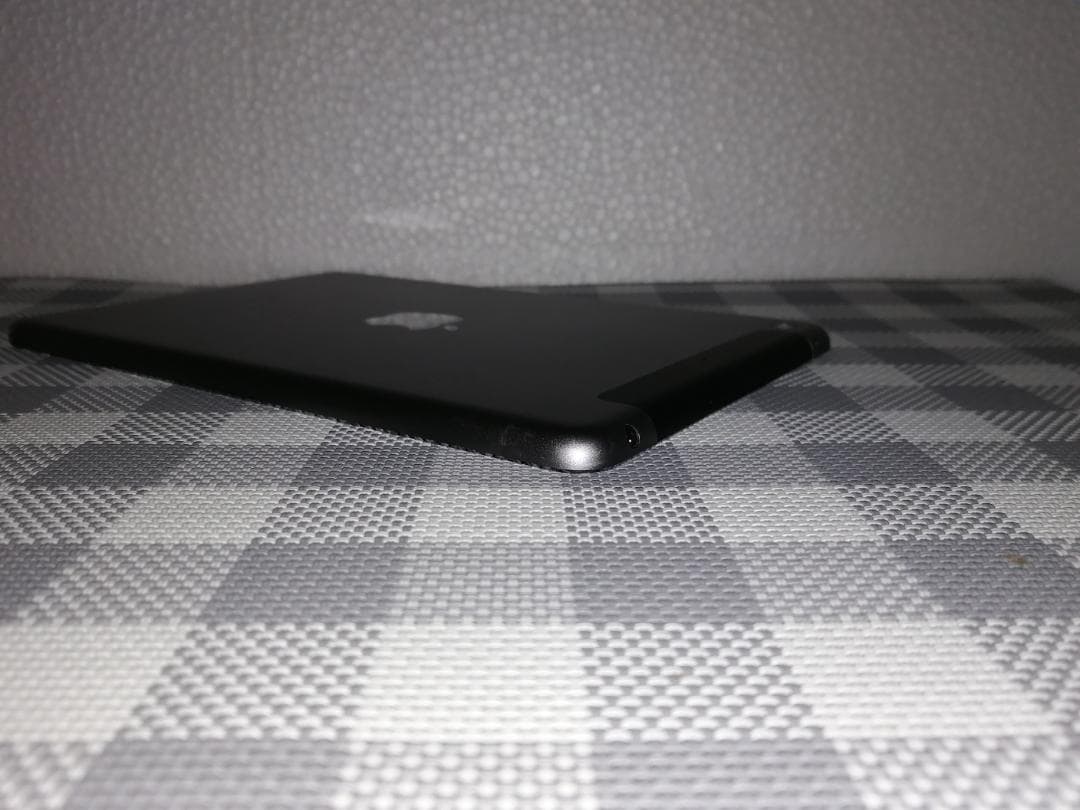 【大容量】iPAD mini2 128GB ME836J/A WiFi+セルラー