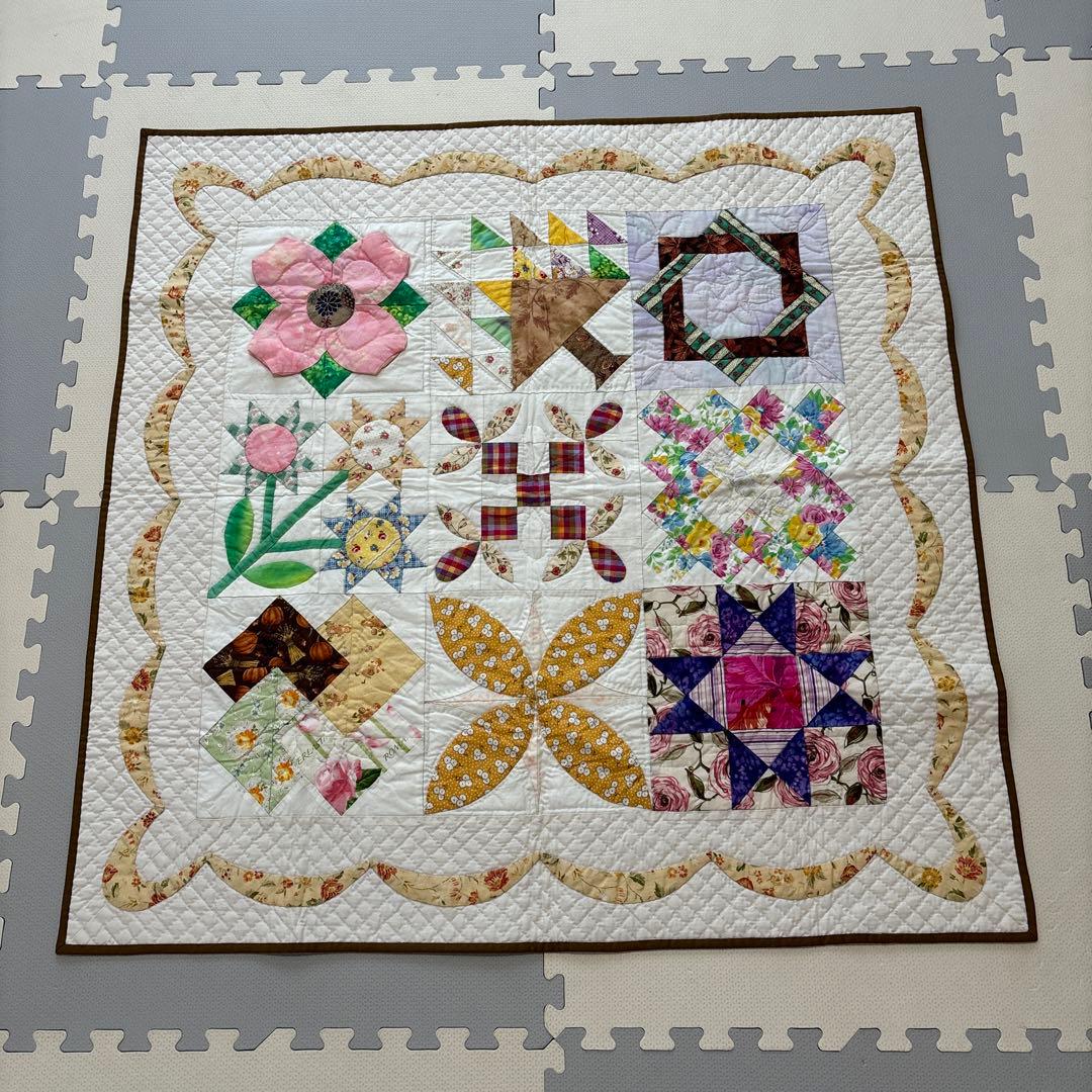 タペストリー　ハンドメイド　壁掛け　パッチワーク