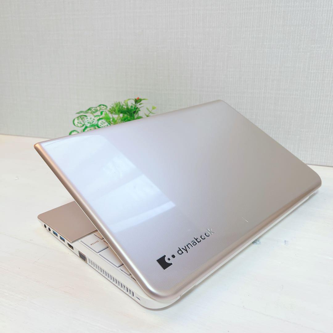 美品、コアi3、高速SSD、最新win11、イラレ&オフィス2021が使える