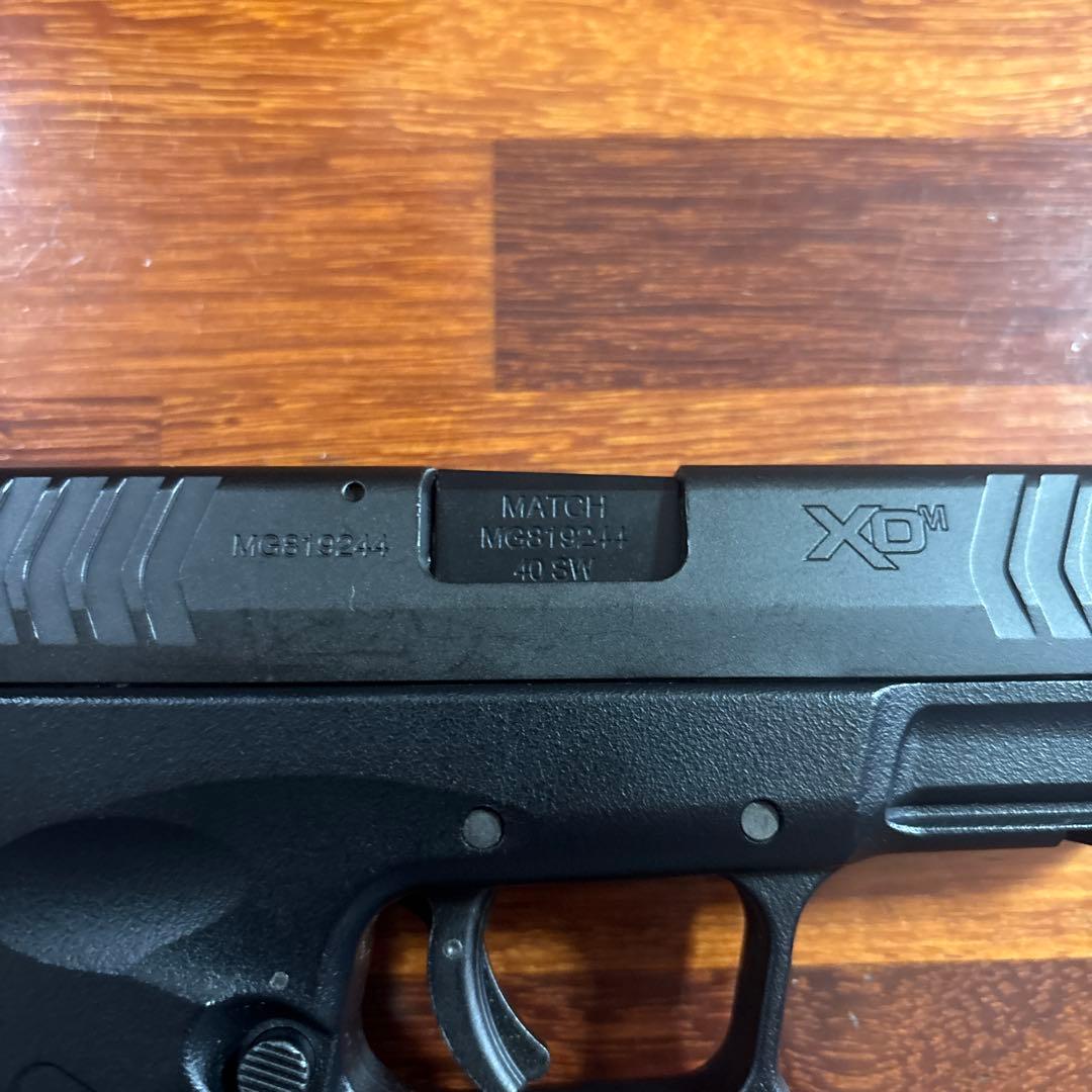 東京マルイ　XDM40 ガスガン　予備マガジン付き