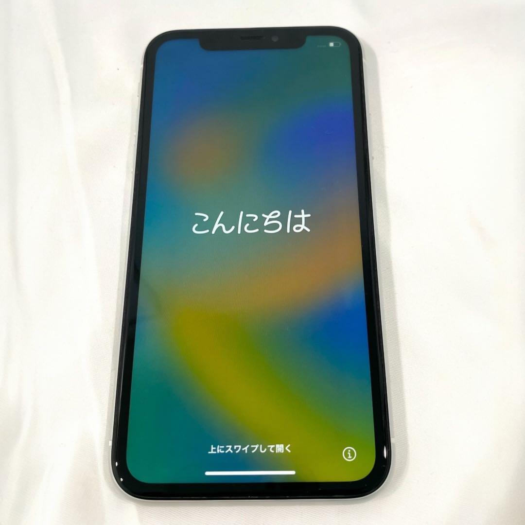 Apple社　iPhone XR ホワイト64GB