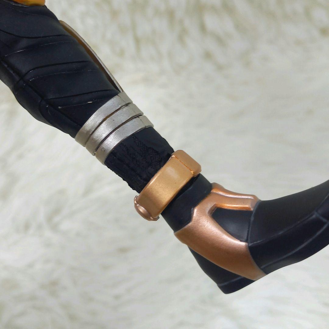 RAH DX 556 仮面ライダーザビー ライダーフォーム メディコムトイ