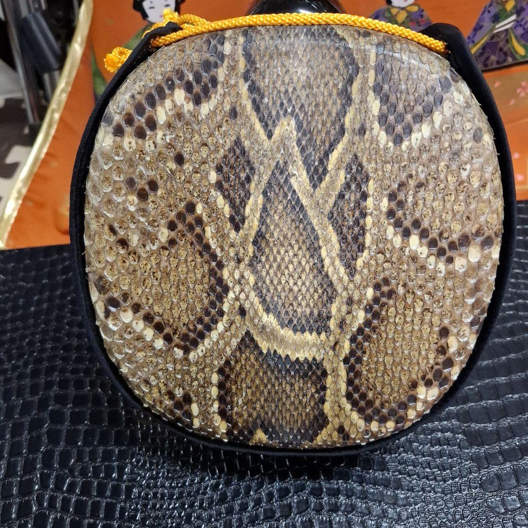 三線　サンシン本体　本皮　 金色装飾付き