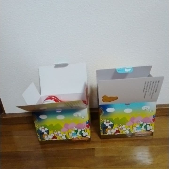 鳩サブレー缶　鳩の日限定 4缶セット×2　外箱と缶のみ