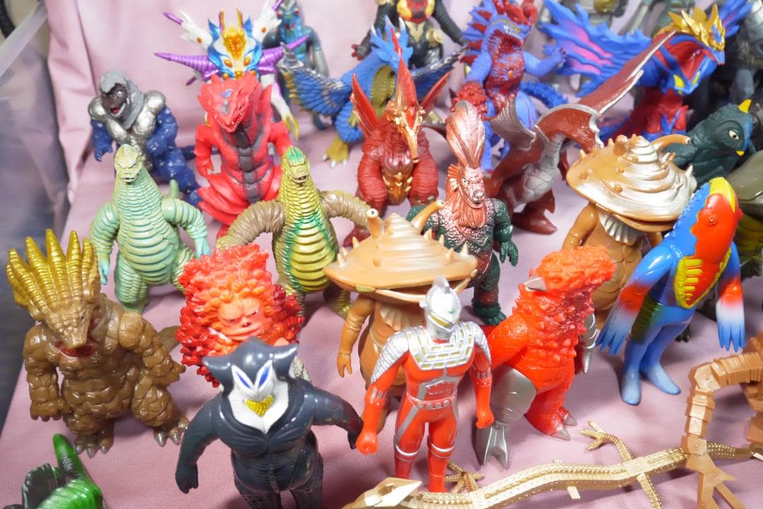 ウルトラ怪獣シリーズ　DXシリーズ　怪獣ソフビ　54体