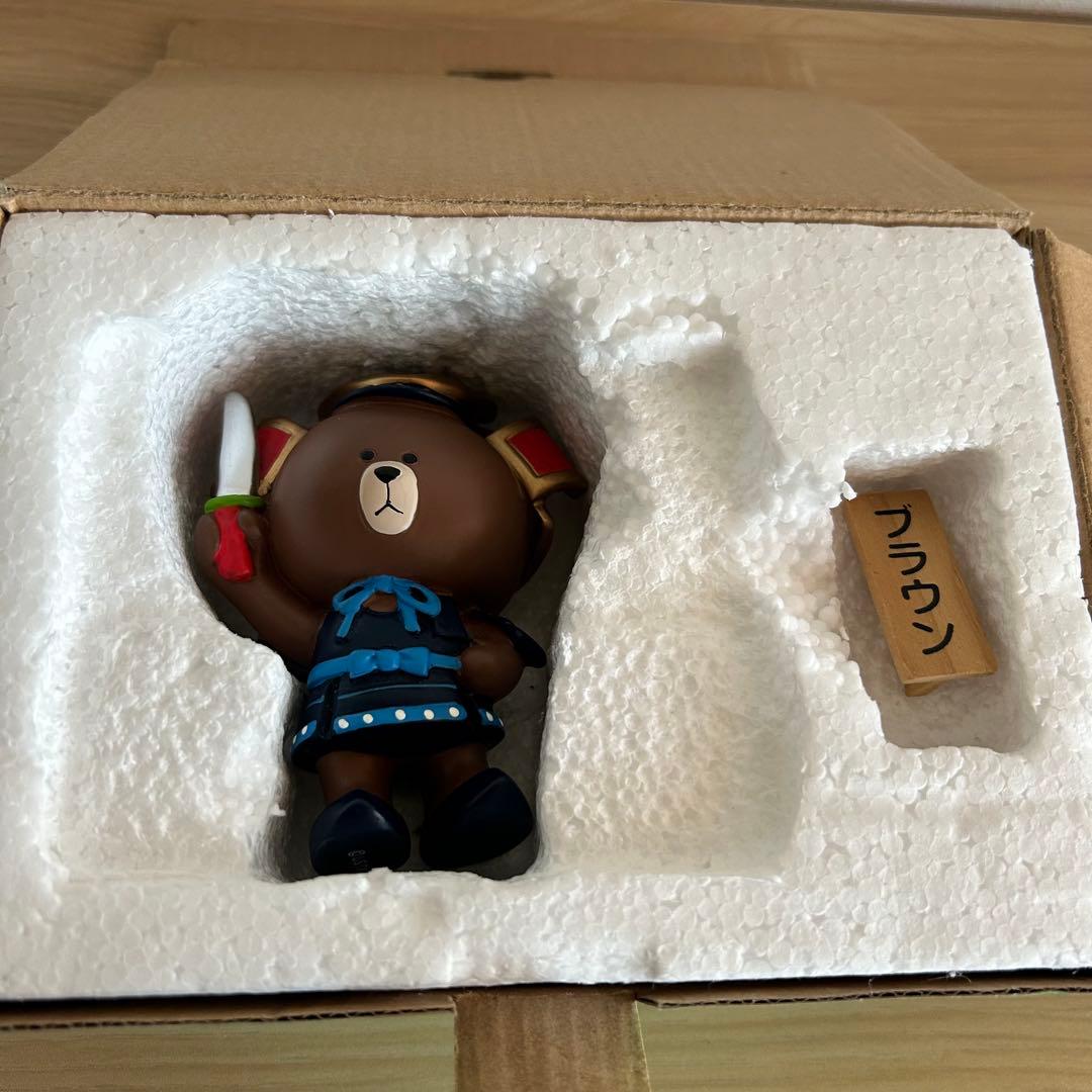 LINE ブラウン　五月人形　吉徳　フィギュア　置物