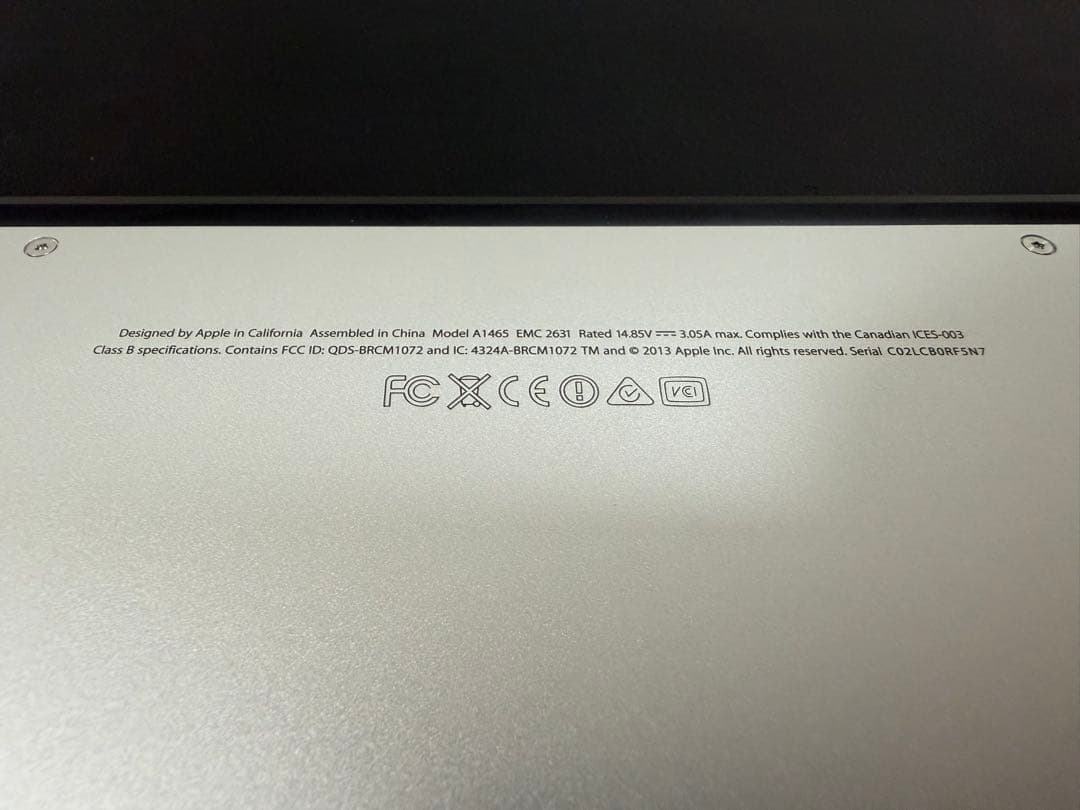 MacBook Air 11 Mid2013 i5 SSD 充電器付 動作品