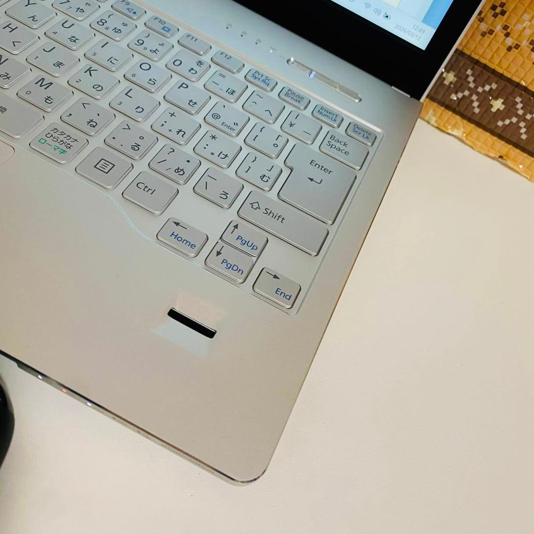 Y156 富士通ノートパソコン i5 SSD高速 WEBカメラWindows11