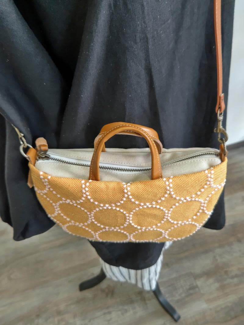 ミナペルホネン/2024/タンバリンオレンジ/ミニラウンドショルダー本