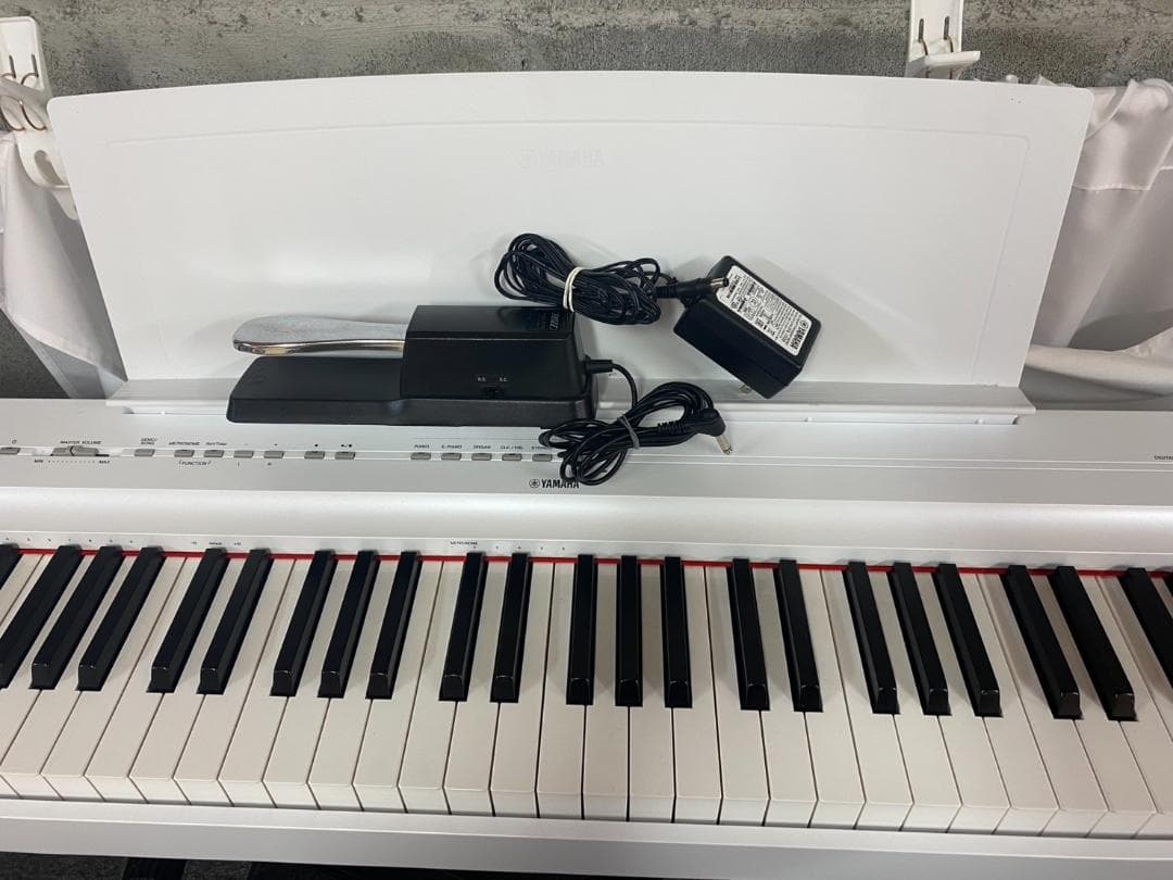 Yamaha 電子ピアノ ホワイト P-125