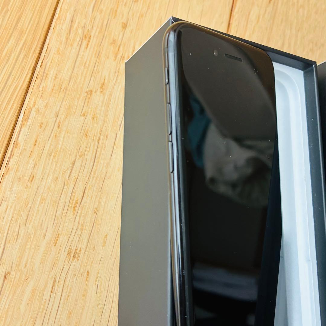 【大容量】iPhone 7 Black 128 GB SIMフリー 液晶美品