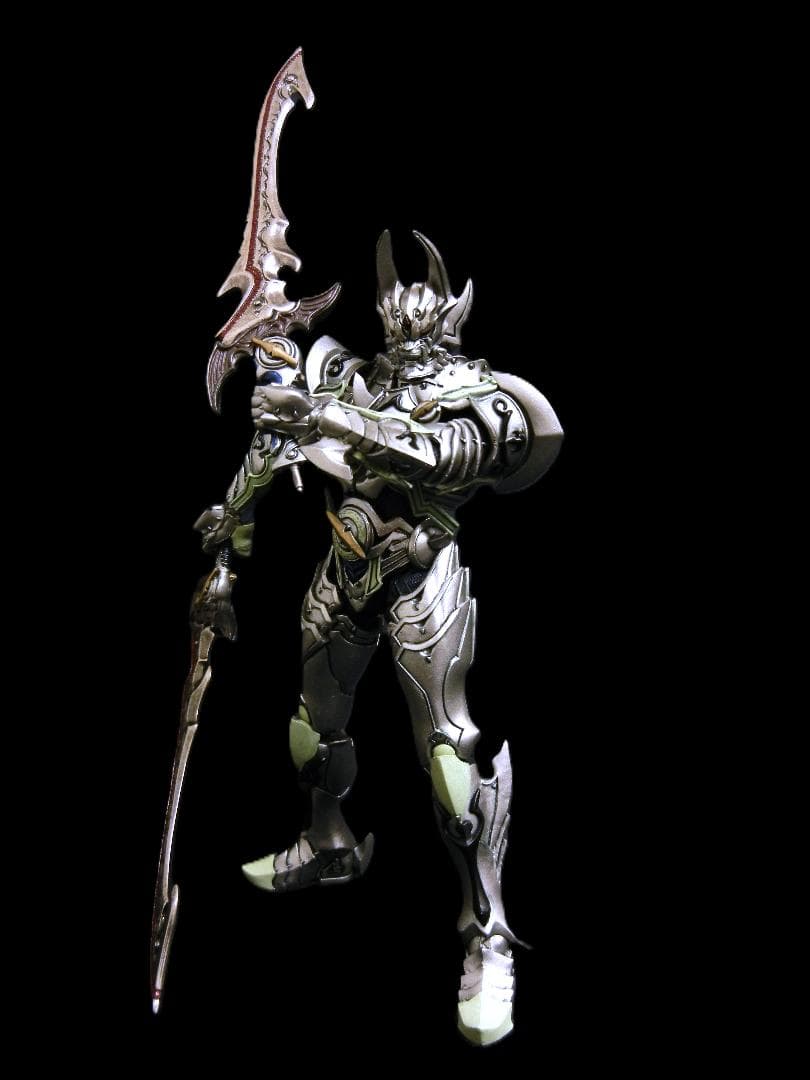 改造品 イクイップ&プロップ　銀牙騎士ゼロ&魔導具シルヴァ 　限定パッケージ版