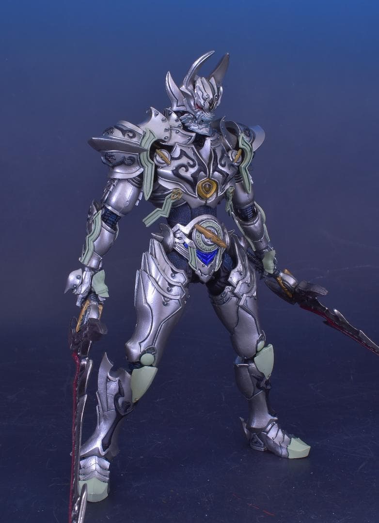 改造品 イクイップ&プロップ　銀牙騎士ゼロ&魔導具シルヴァ 　限定パッケージ版