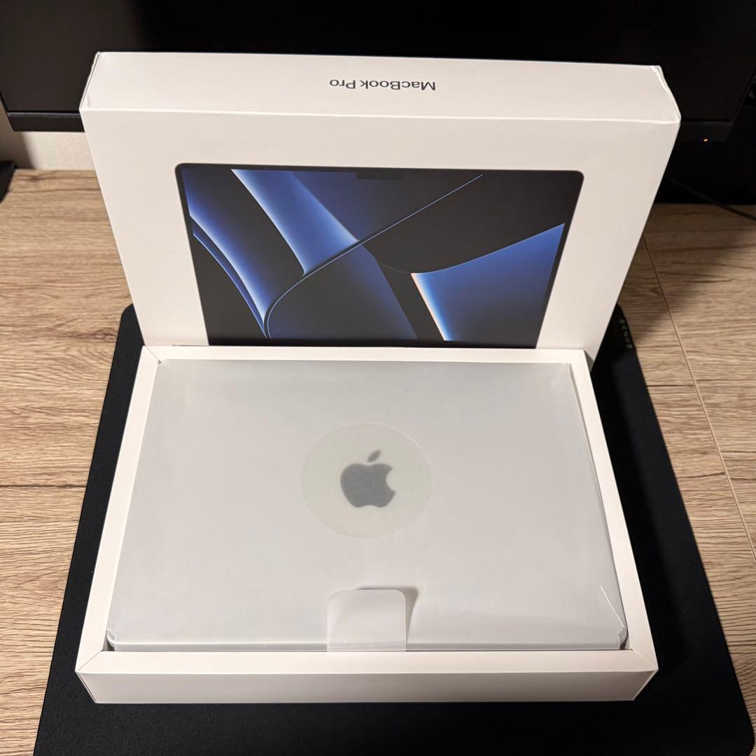 【M2 Pro】 MacBook Pro 16GB 512GB