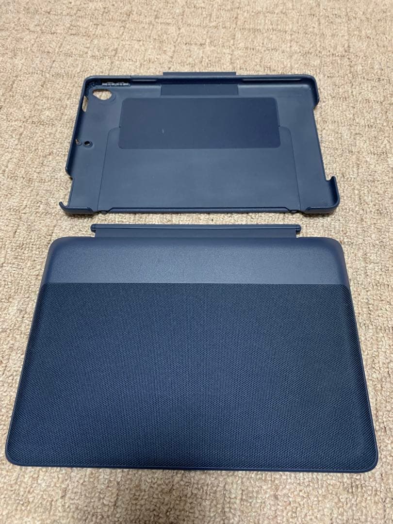 は*ん様 iPad Pro10.5 64GB　ロジクールキーボードカバー付き