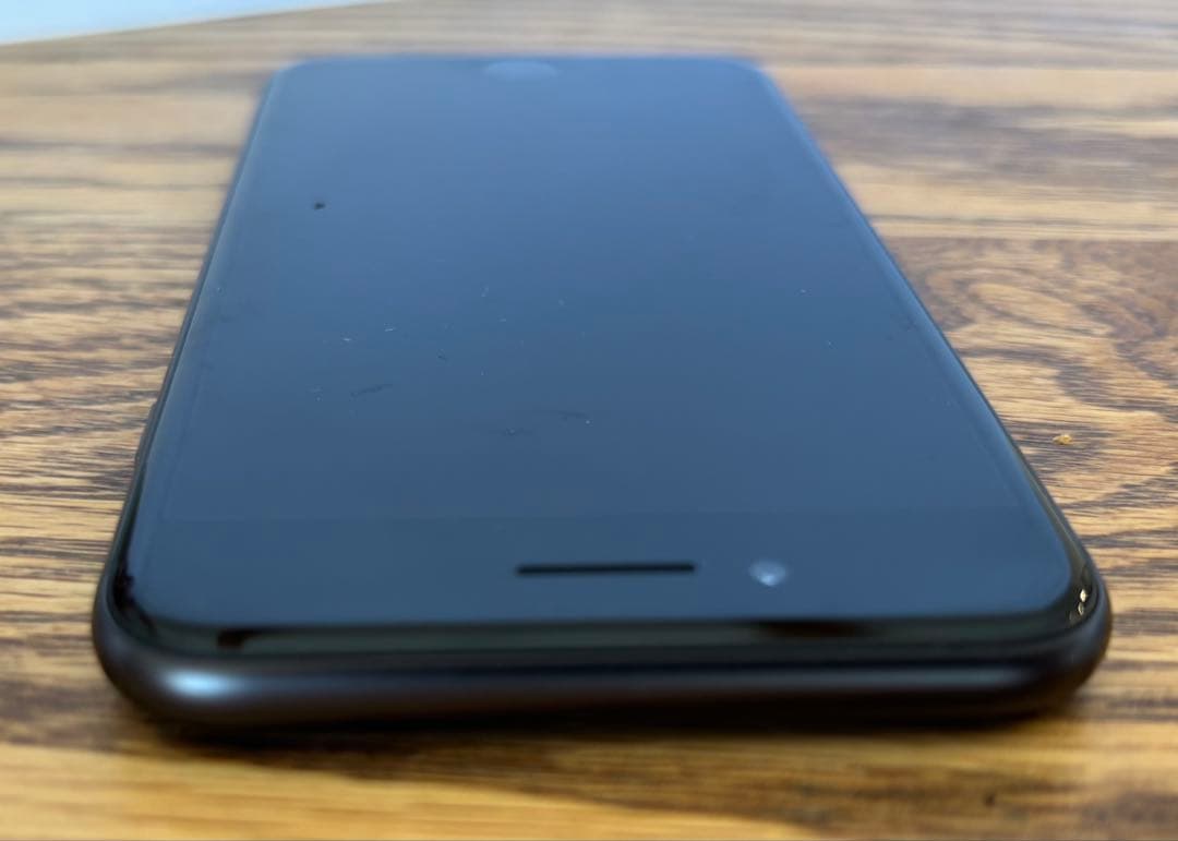 Apple iPhone8 本体 スペースグレイ　64GB SIMフリー