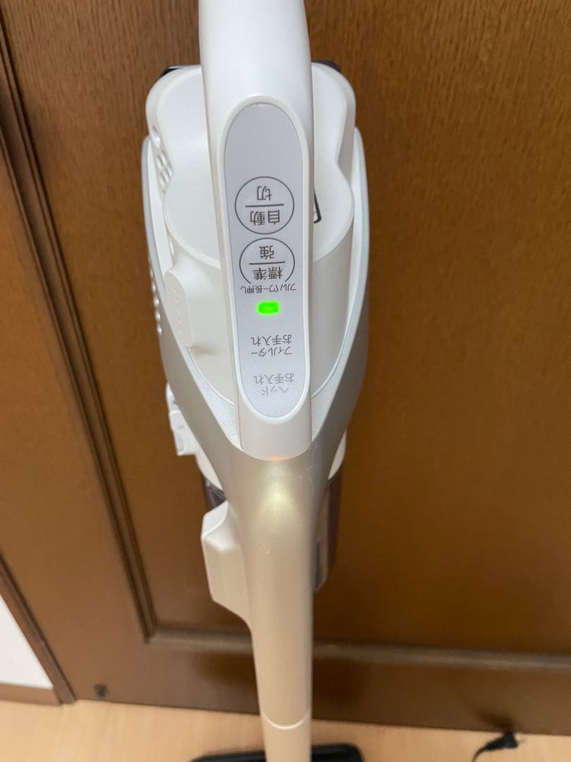 SHARP RACTIVE AIR 充電式コードレス掃除機　ラクティブエア