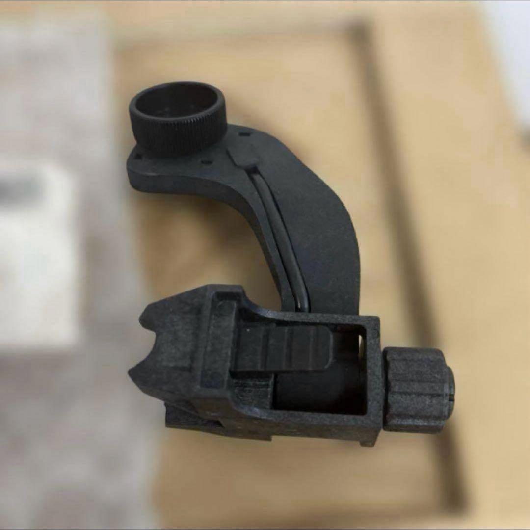 未使用品　米軍　実物　ナイトビジョン　Jアーム　アダプター　AN/PVS14 ①