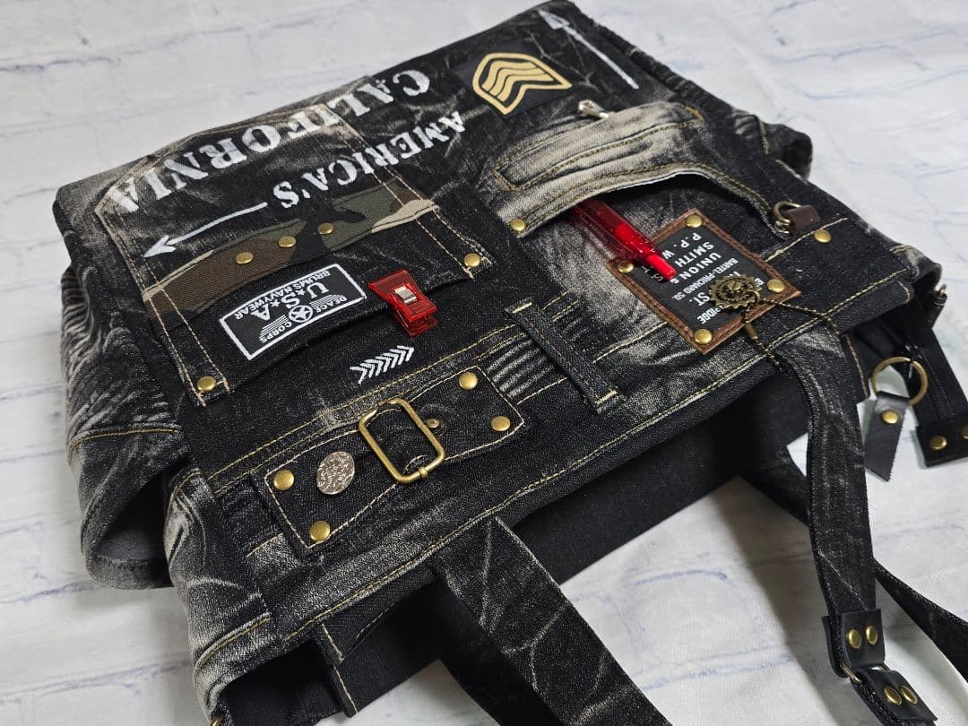 大きめ デニムリメイクバッグ 上部ファスナー メンズ COOL 底板付き