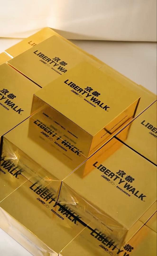 早い者勝ち！ショッパー付き京都店限定LIBERTY WALK ゴールドミニカー
