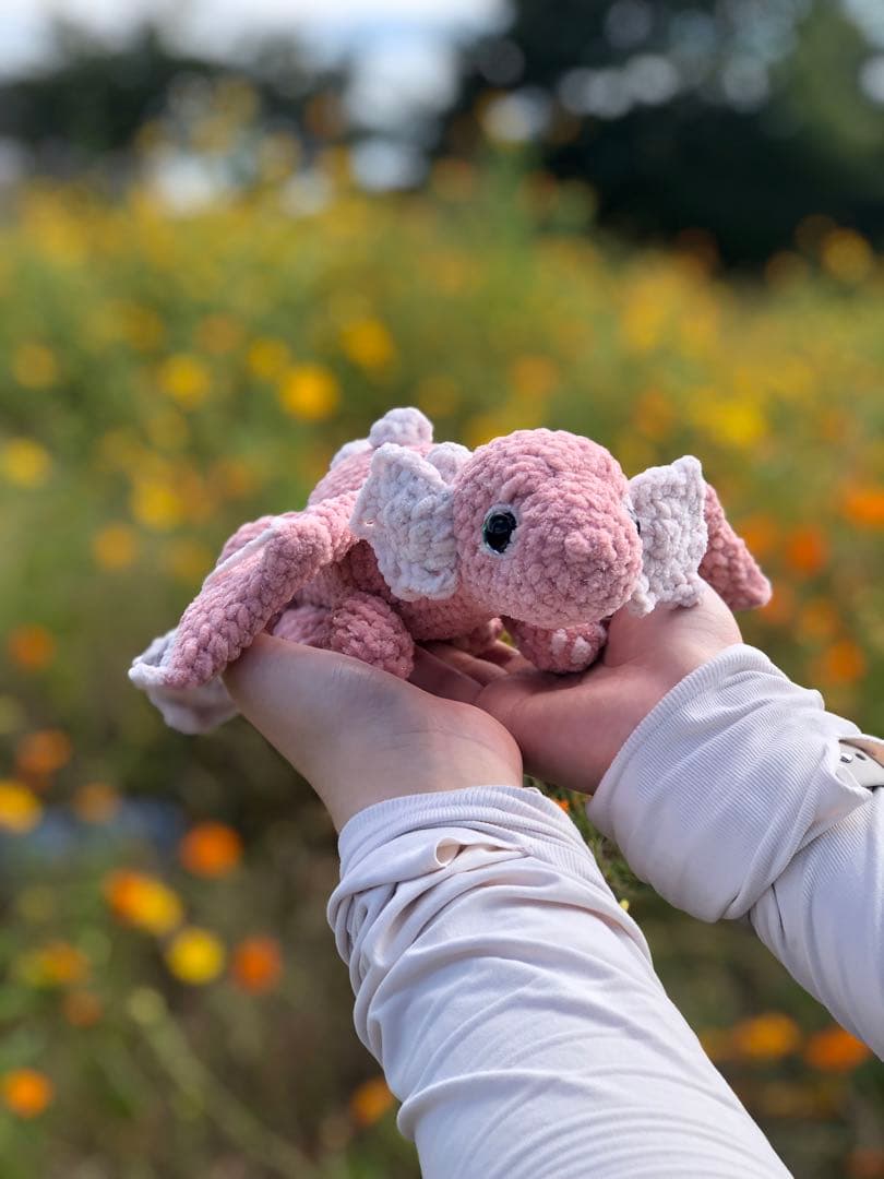 ドラゴン　あみぐるみ