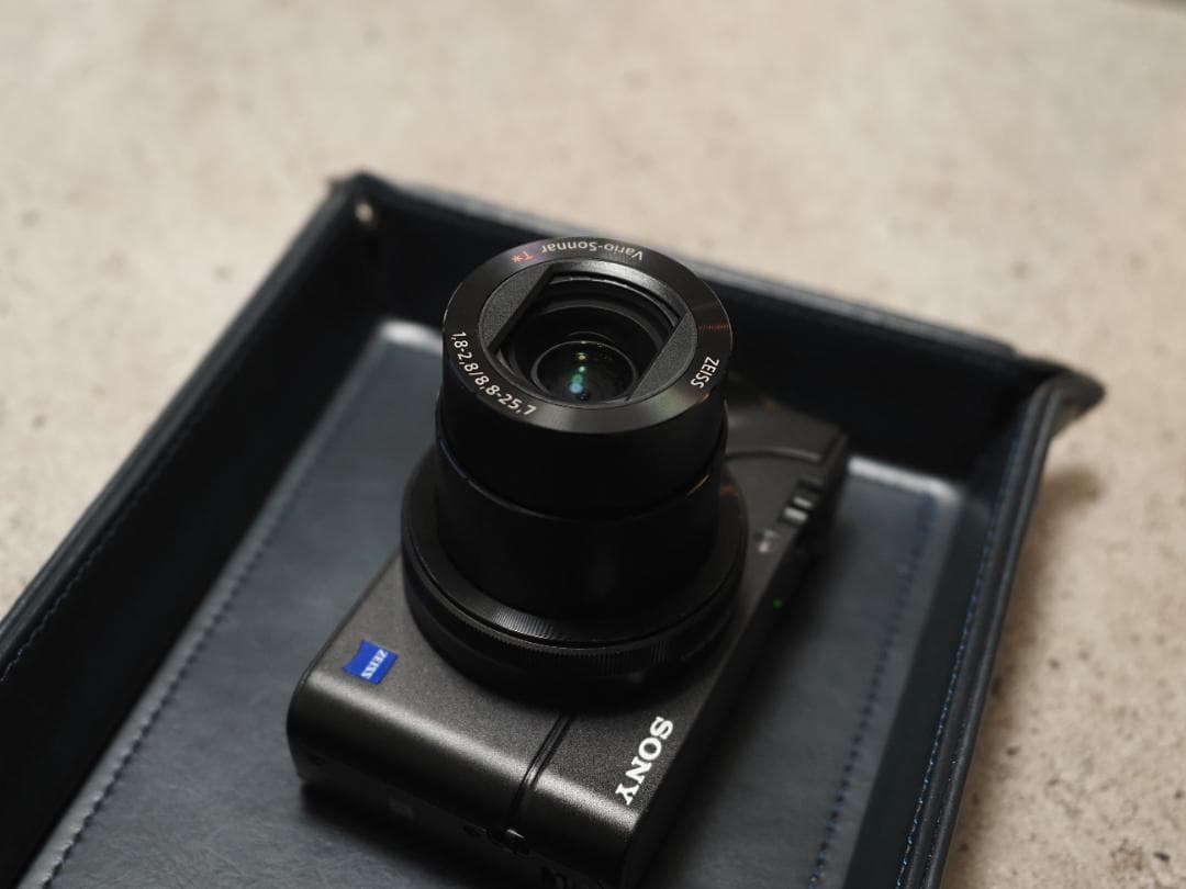 ソニーサイバーショット DSC-RX100M3