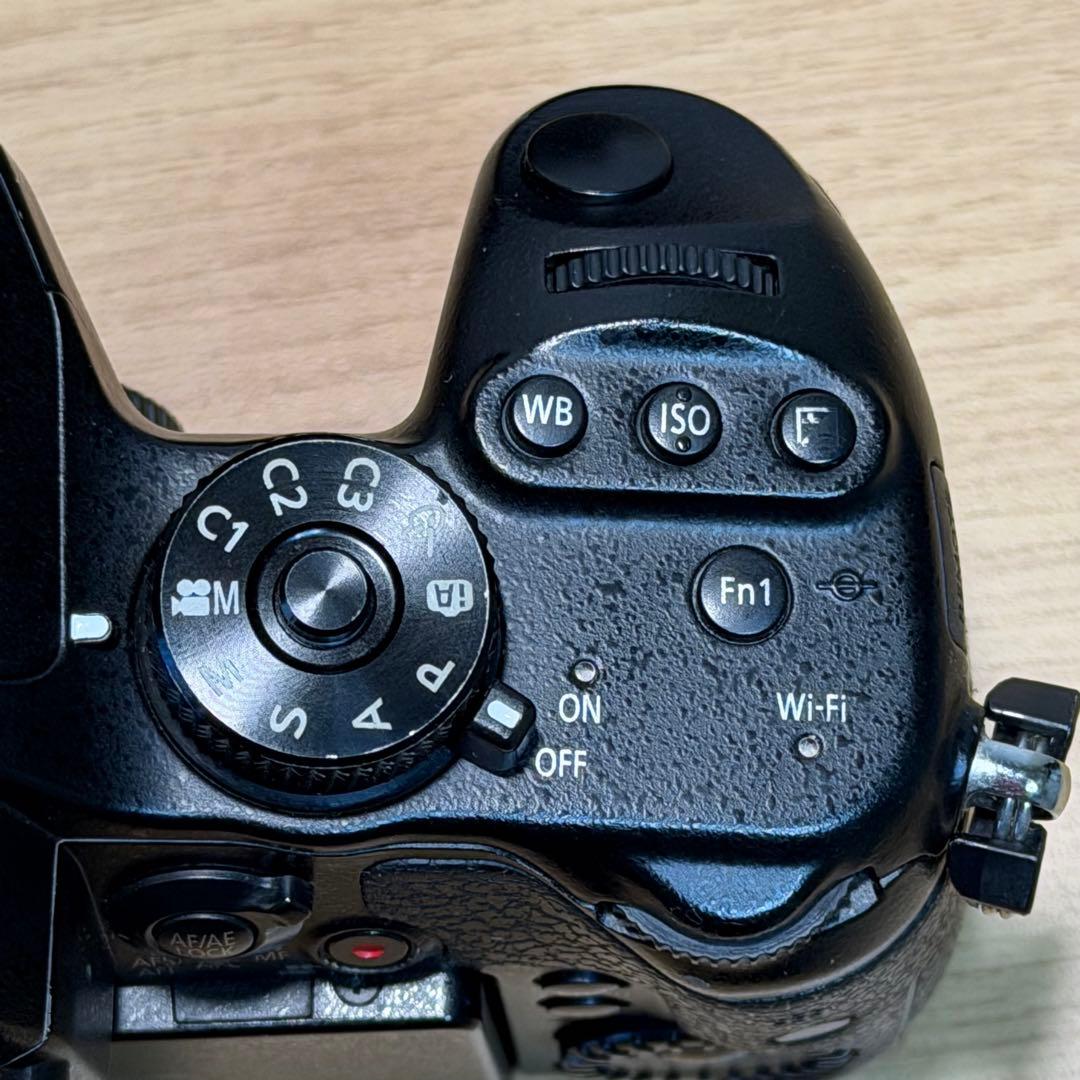 【ボディのみ】LUMIX GH4 ミラーレス一眼カメラ 本体