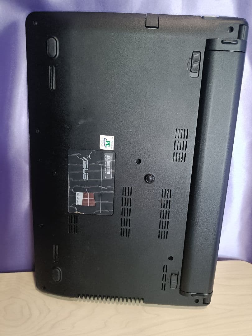 ASUS x301A ホワイト