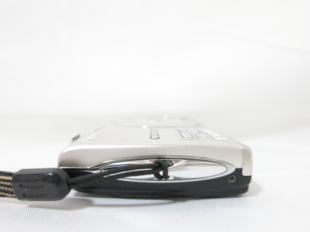 デジタルカメラ Nikon COOLPIX S3000 シルバー ※電池なし