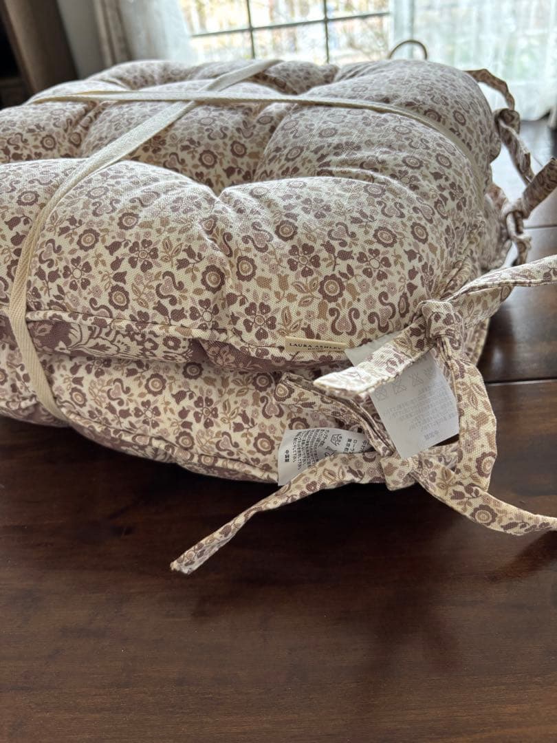 ローラアシュレイ　チェアシート・パッド　2枚